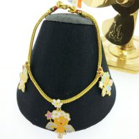 สร้อยข้อมือ สี่เสาตันห้อยคุกกี้นางฟ้าลงยา