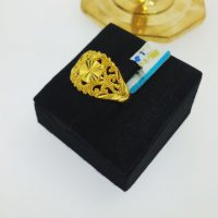 แหวน กระดุมทองจิกลายฉลุข้าง