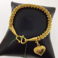 สร้อยข้อมือหางนกยูงห้อยหัวใจ