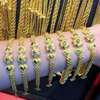 สร้อยข้อมือ น้ำหนัก 1บาท ลายแสงรวี ดอกไม้คั่นหัวใจ  น้ำหนัก 15.16 กรัม